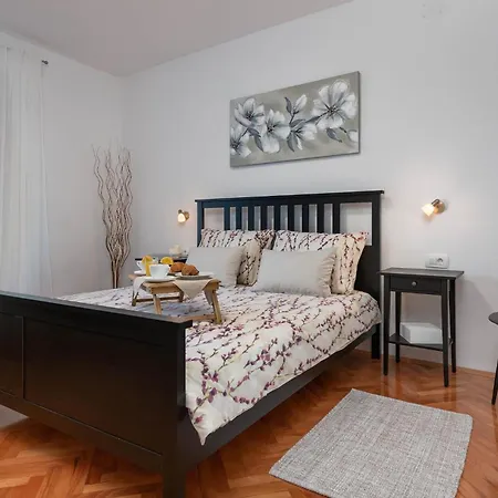 3 Bedroom In Vikendica