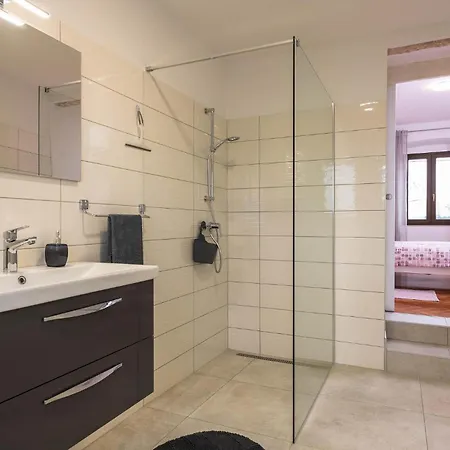3 Bedroom In *
