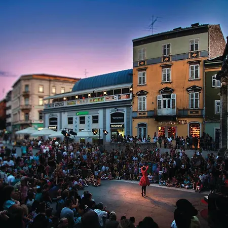 3 Bedroom In * 普拉